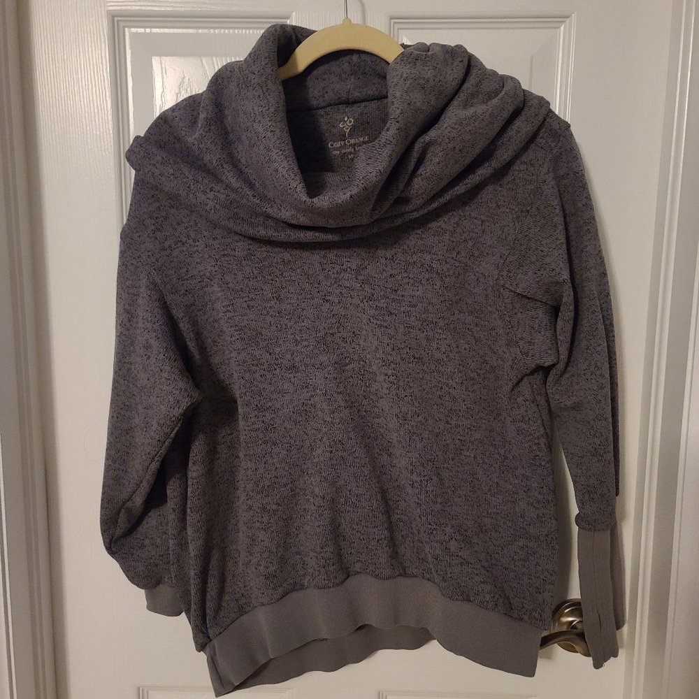 Cozy Orange M Heathered Grey Yoga Sweater